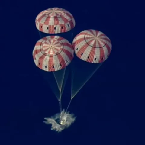 Artemis II ameriza en el Pacífico tras histórica misión tripulada alrededor de la Luna