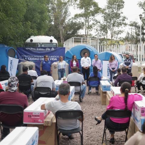 Entrega de apoyos