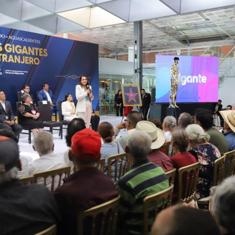 Estrellas Gigantes en el Extranjero