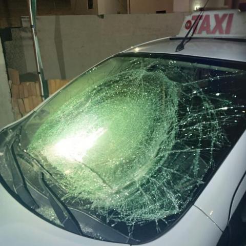 El descontrolado agresor, fue detenido por elementos de la Policía Estatal 