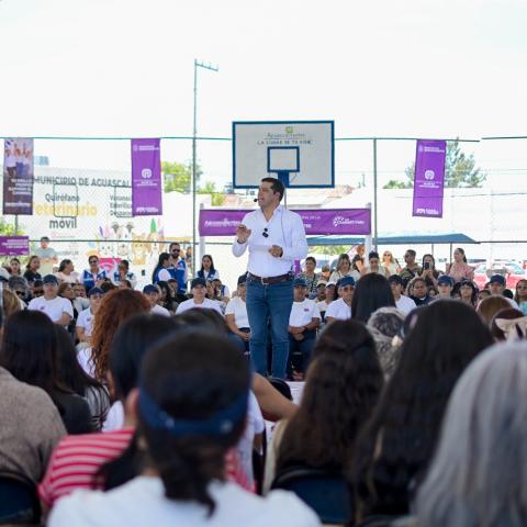 Leo Montañez