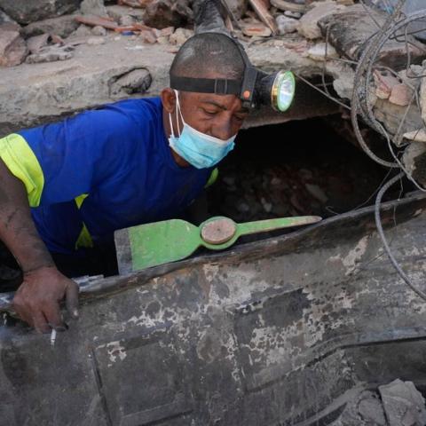 Contabilizan 2 mil 295 muertos en Venezuela; hay 12 mil damnificados