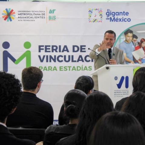 Fernando Herrera, rector de la UTMA 