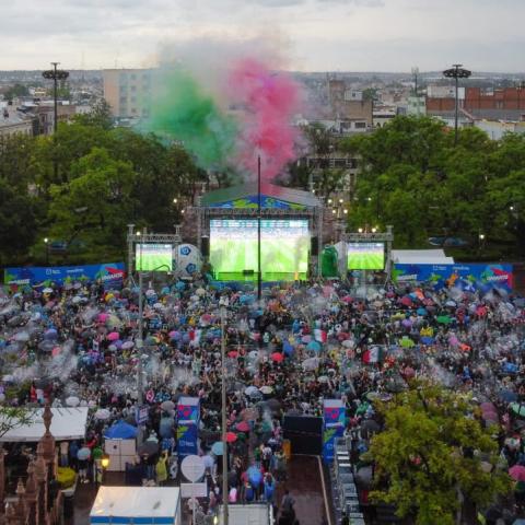 Familias de Aguascalientes se reunieron en el Gigante Fan Zone este domingo