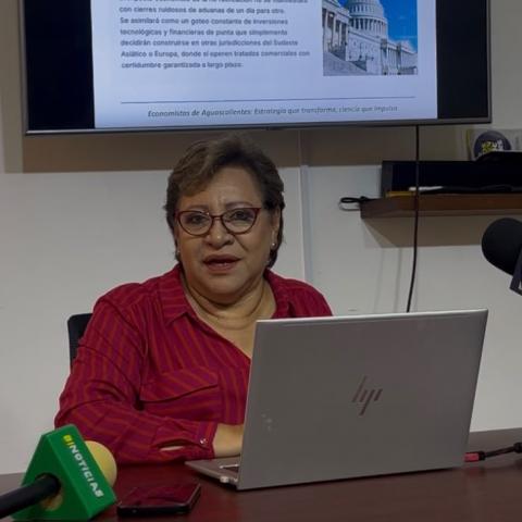 María del Carmen Corchado, Pdta. del Colegio de Economistas en Aguascalientes 