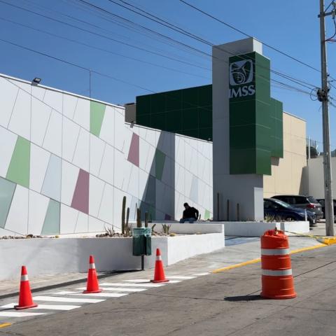 Grabación en clínica de hemodiálisis fue autorizada y no es propaganda política: Morena 