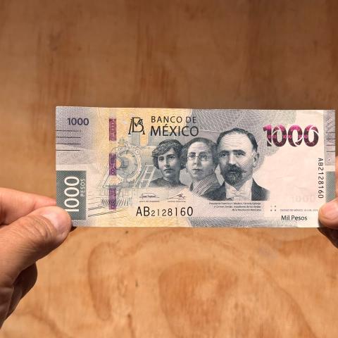 Reportan pago con billetes de falsos de mil pesos; FGE dice no tener denuncias al momento 