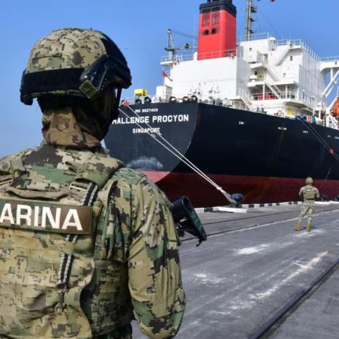 FGR cita a declarar a siete marinos por investigaciones de huachicol fiscal 