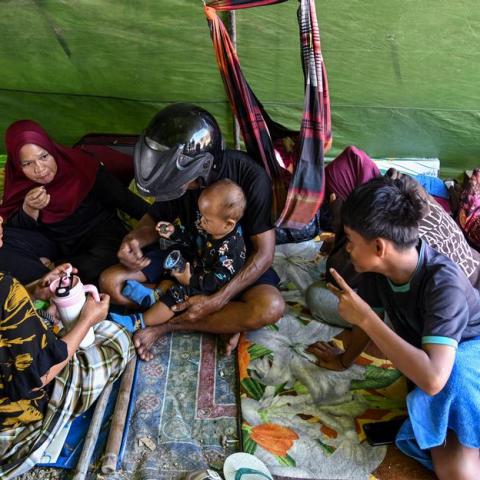 Asciende a 68 el número de personas muertas por terremoto en Indonesia