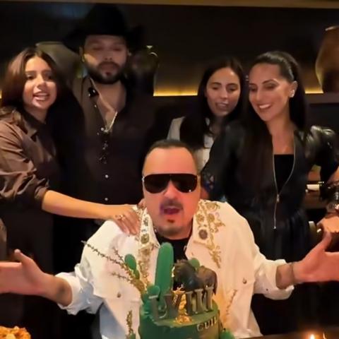 Pepe Aguilar celebra sus 58 años rodeado de familia, amigos y música