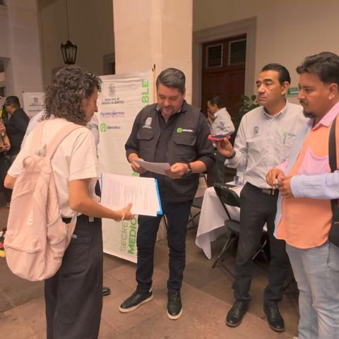 ENTREGA DE PLIEGO PETITORIO
