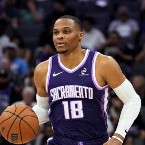RUSSELL WESTBROOK SE RETIRA