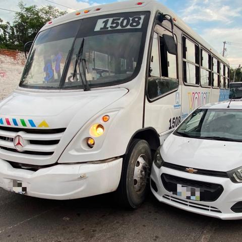 Al ser detenido por los Policías Municipales comenzó a gritar que era abogado