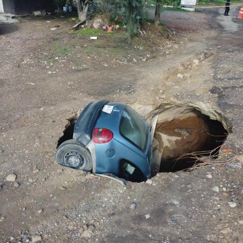 SOCAVÓN