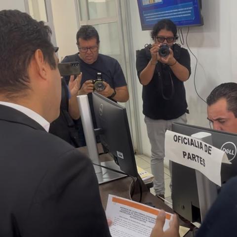 Organización respalda investigaciones contra youtuber señalado de amenazas hacia Obispo; piden gestionar orden de aprehensión
