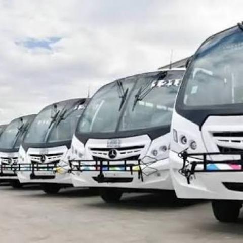 TRANSPORTE PÚBLICO 