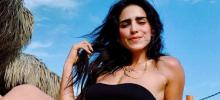 Bárbara de Regil muestra sus estrías escribiendo mensaje de amor propio
