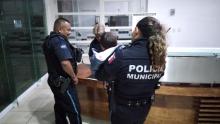 Los padres del niño dijeron que se quedaron dormidos y el pequeño aprovechó para salirse de casa