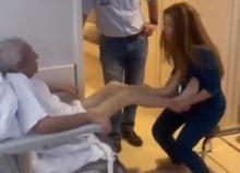 Shakira publicó un video donde se le ve haciendo ejercicios a su papá