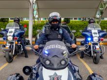 Policía