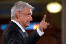 "No se dejen manipular" pide AMLO tras entrega de juguetes por parte del CJNG