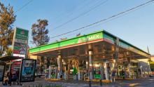 Critican economistas aumento de impuestos a la gasolina, tabaco y refrescos 