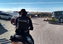 En helicóptero y a caballo cuidan a sanjuaneros