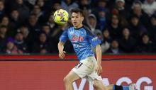 Se complica la estadía de Lozano en Italia 