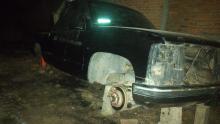 La camioneta contaba con reporte de robo vigente por lo que fue remolcada a la FGE