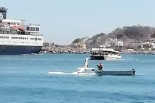 Cae avioneta en canal de navegación en Mazatlán