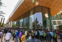 Apple inaugura su primera tienda física en India