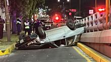 Fatal volcadura en el puente de Convención y Alameda