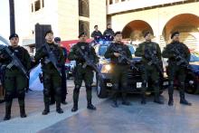 Policías