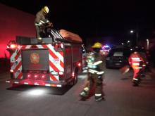 Bomberos Estatales apagaron el fuego que dejó como saldo solo daños materiales