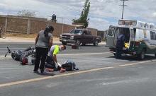 A pesar de ello, el conductor del auto tuvo que ser presentado ante el Ministerio Público porque el motociclista fue hospitalizado