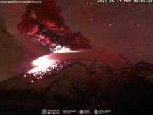 Implementan clases a distancia en Puebla ante presencia de ceniza del volcán Popocatépetl