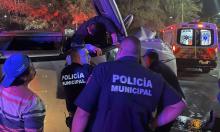 Tuvo que ser rescatado debido a que terminó atrapado en el interior de su camioneta