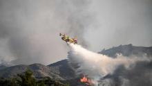 Avión bombero se estrella mientras combatía incendio