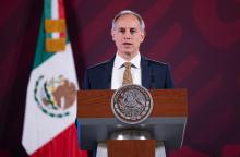 Irrumpen afectados por desabasto de medicamentos conferencia de López-Gatell