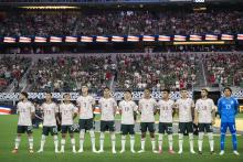 México vence a Costa Rica 2-0