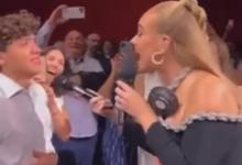Adele le canta las mañanitas a fan mexicano en pleno concierto