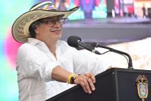 Asegura Gustavo Petro que usan a su hijo para dar fin a su mandato