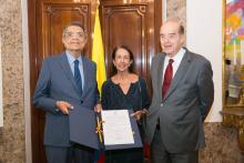 Colombia concede nacionalidad al escritor nicaragüense Sergio Ramírez 