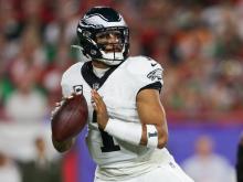 ¡It Hurts! Philadelphia lidera su división tras vencer 25-11  a Tampa Bay en MNF