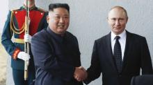 La Casa Blanca señaló que Rusia deberá “pagar las consecuencias” de la alianza.