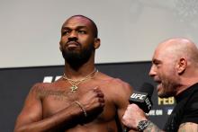Defendería el título de los pesos pesados frente a Stipe Miocic.
