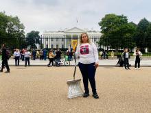 Una pala es esperanza, no un arma: Ceci Flores a criminales