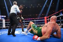 ¿Invicto? Tyson Fury vence a Francis Ngannou de manera controversial