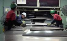 Trabajadores de la industria automotriz