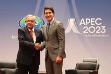 AMLO y Trudeau abordan tema de migración e inversiones en cumbre de APEC